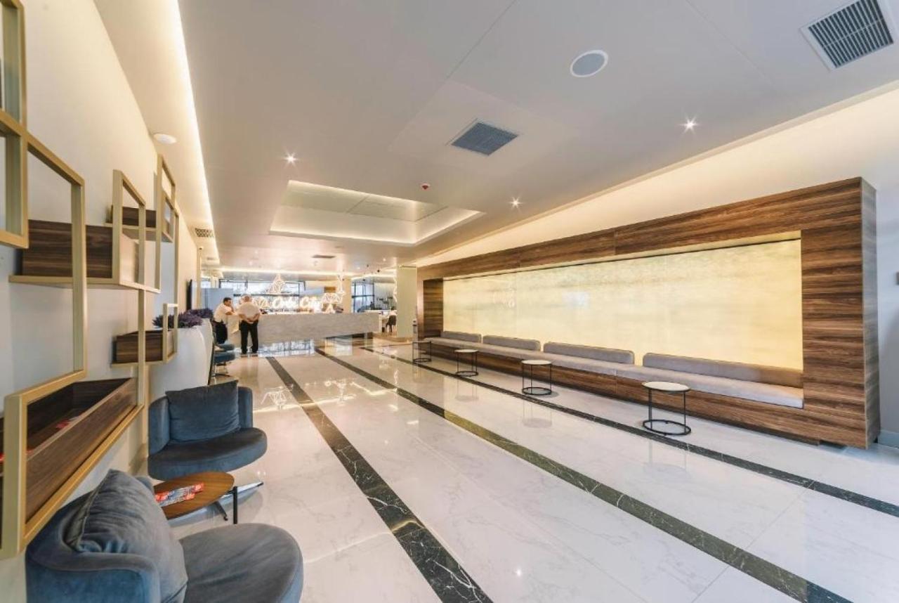 Elegance Sea View Aparthotel In Orbi City Batumi Esterno foto