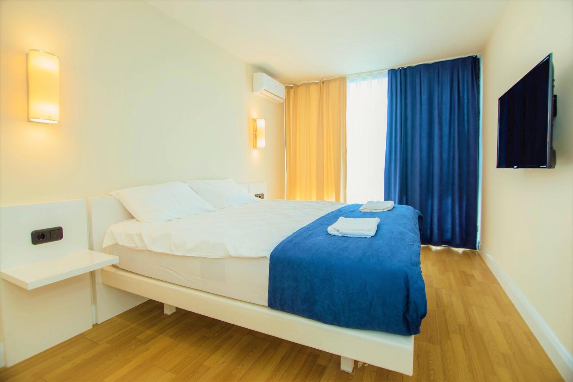 Elegance Sea View Aparthotel In Orbi City Batumi Esterno foto